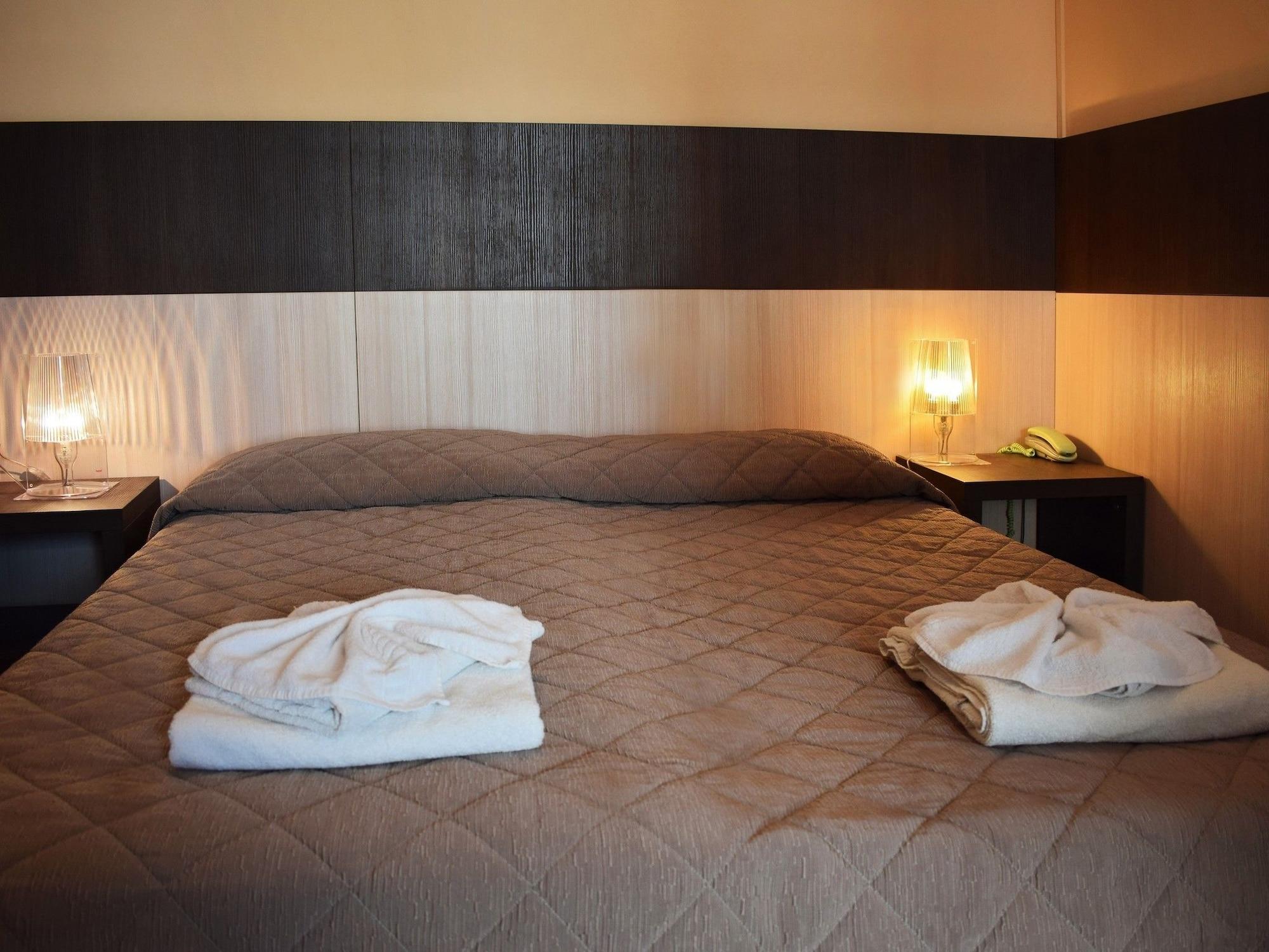 Hotel Bamby Rimini Luaran gambar