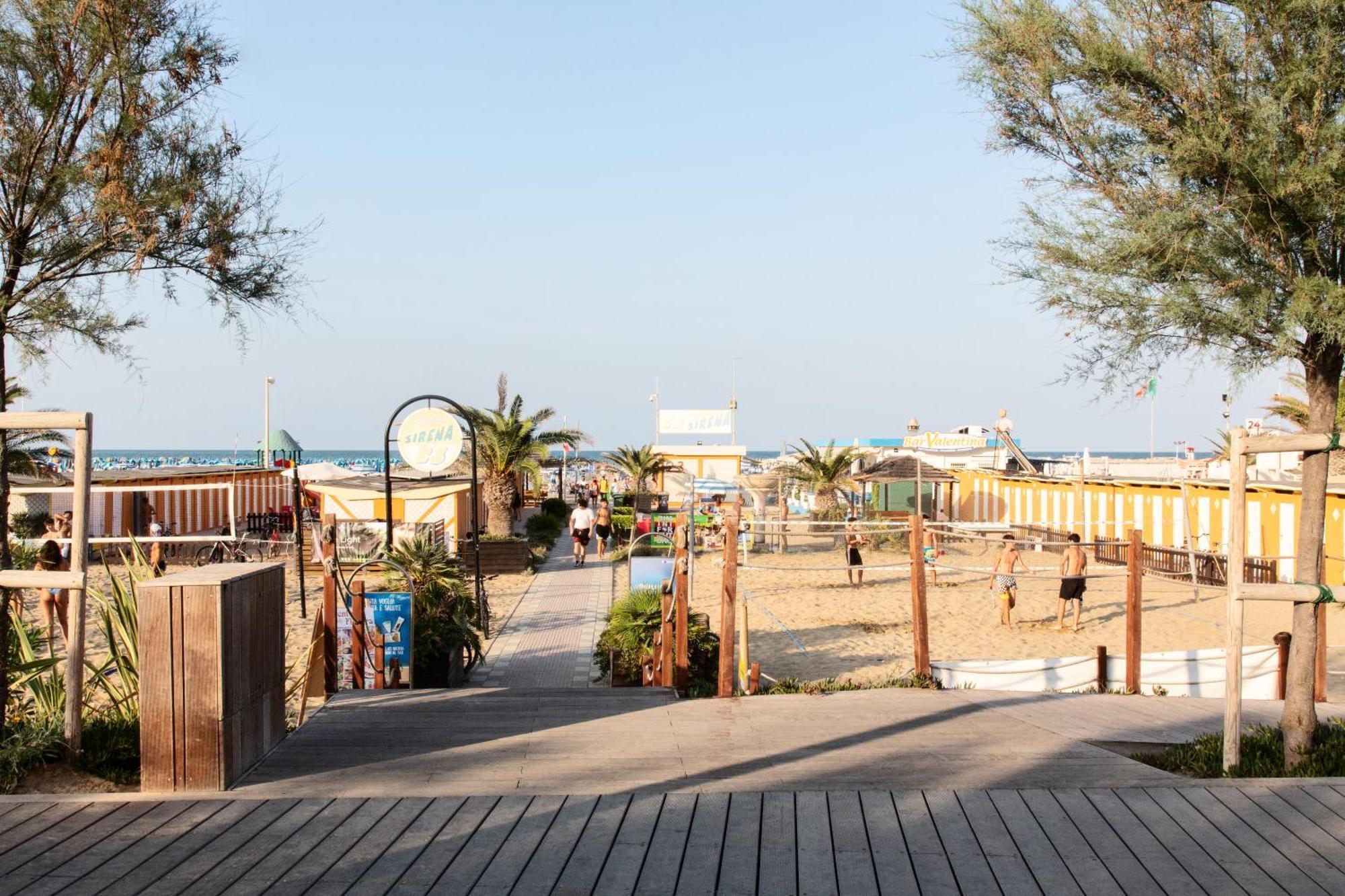 Hotel Bamby Rimini Luaran gambar