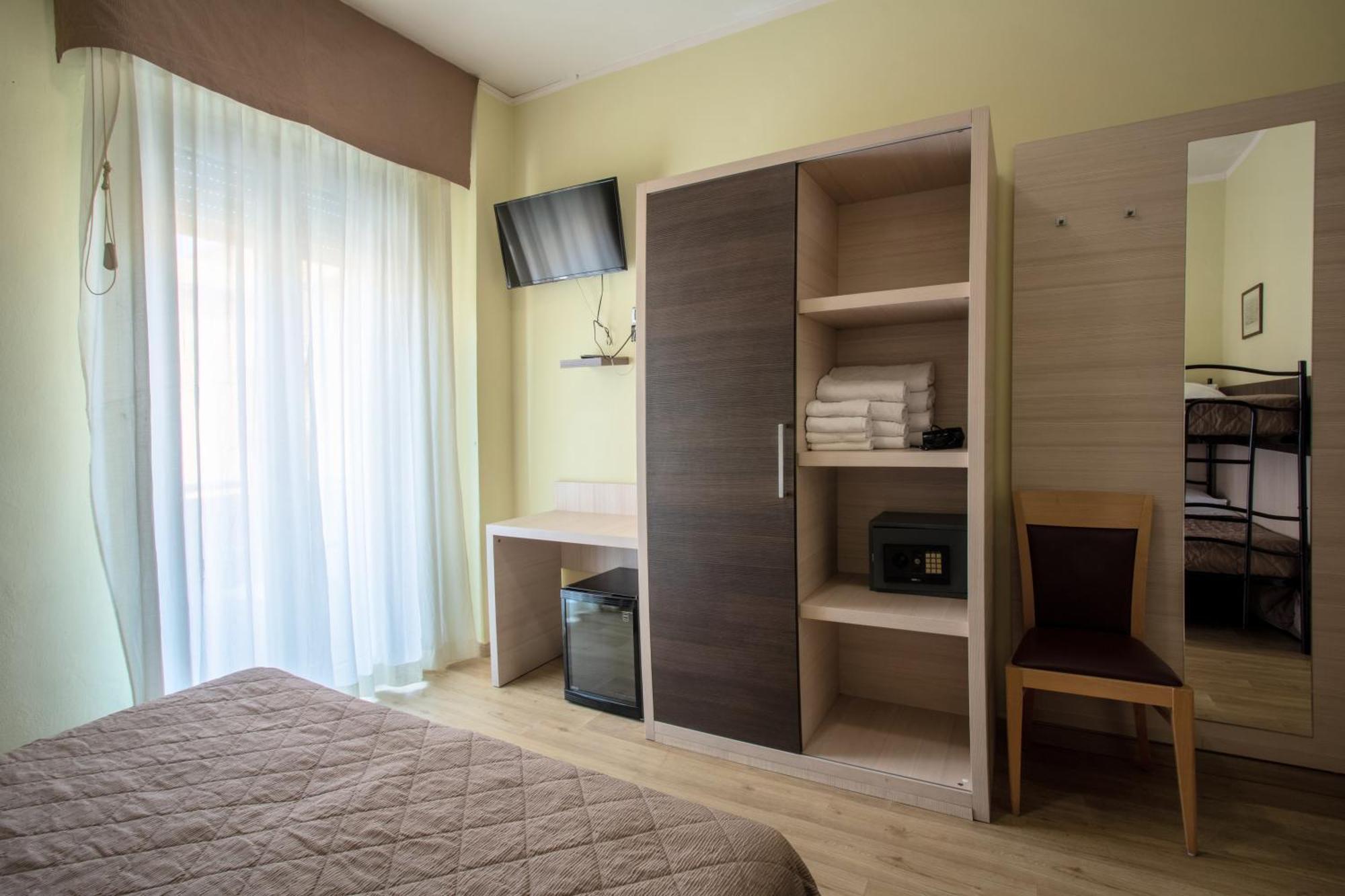 Hotel Bamby Rimini Luaran gambar