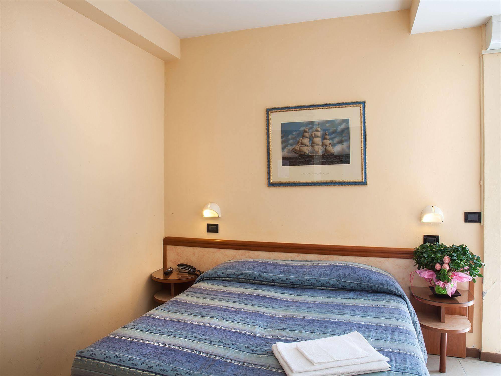Hotel Bamby Rimini Luaran gambar